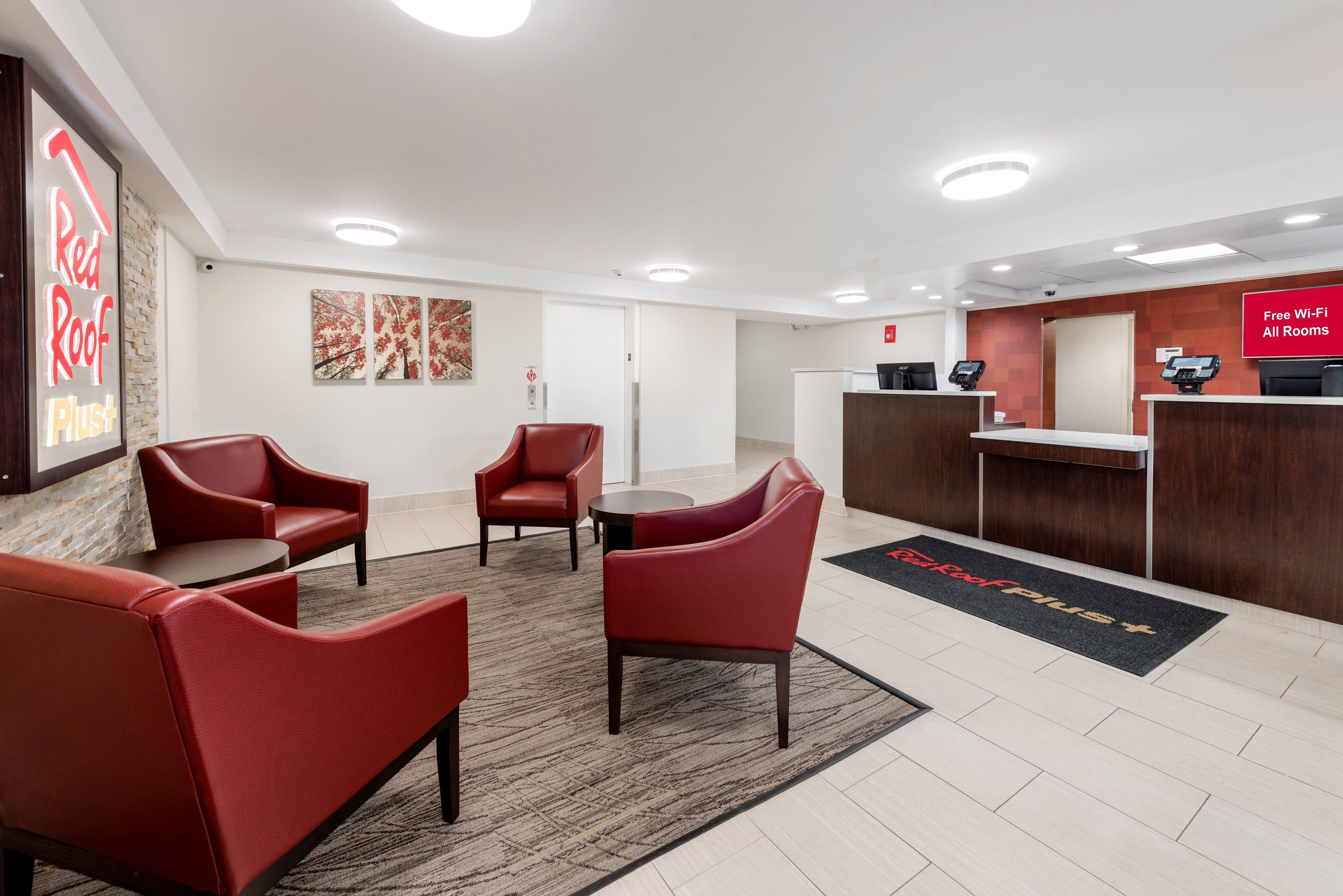 Red Roof Inn Plus+ Columbus - Уортингтон Экстерьер фото