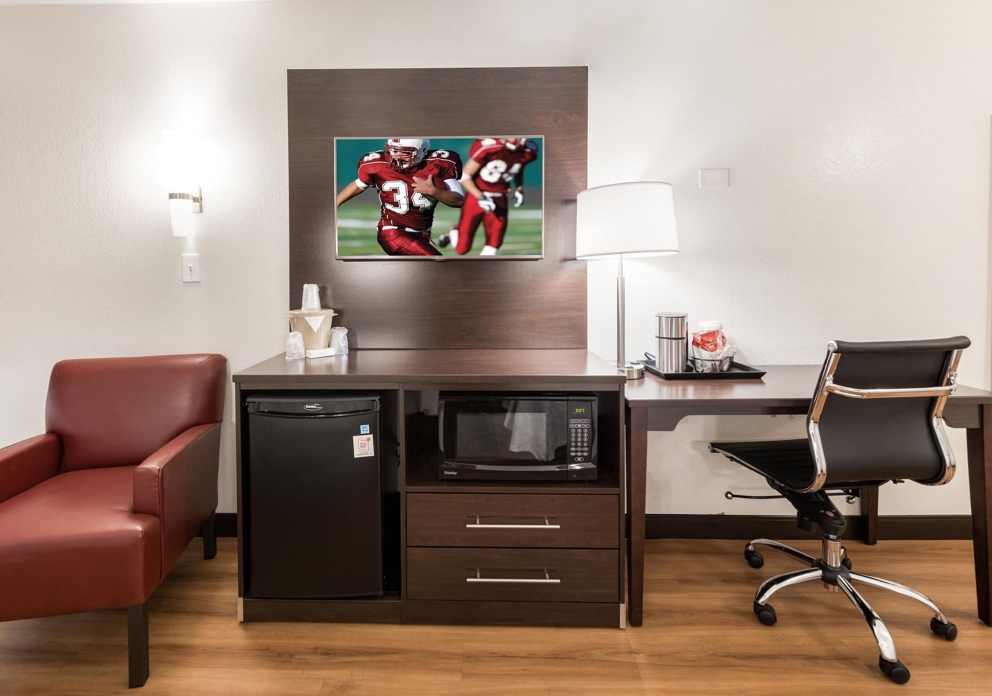 Red Roof Inn Plus+ Columbus - Уортингтон Экстерьер фото