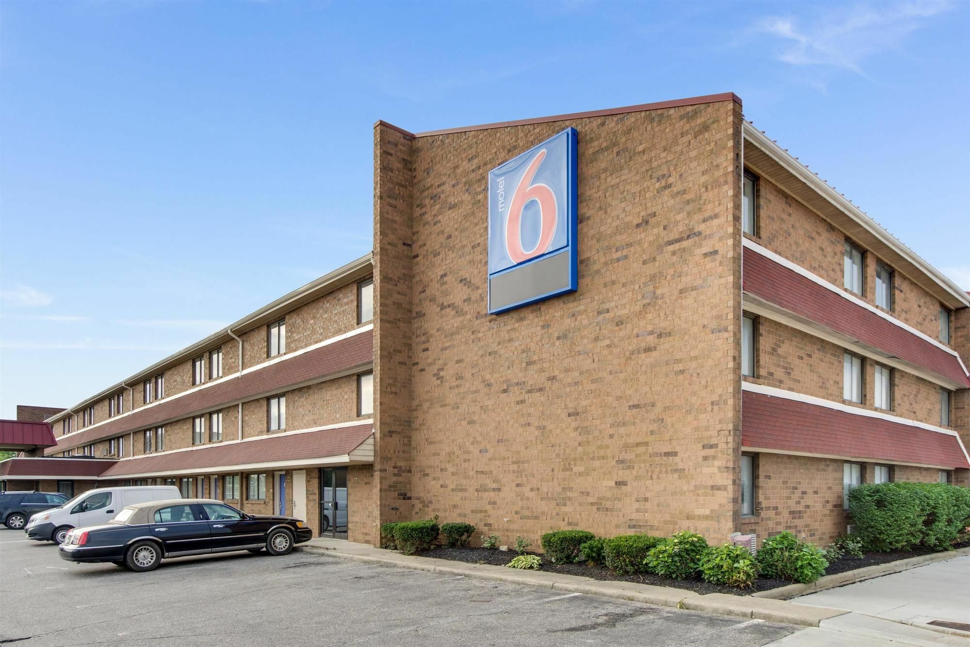 Red Roof Inn Plus+ Columbus - Уортингтон Экстерьер фото