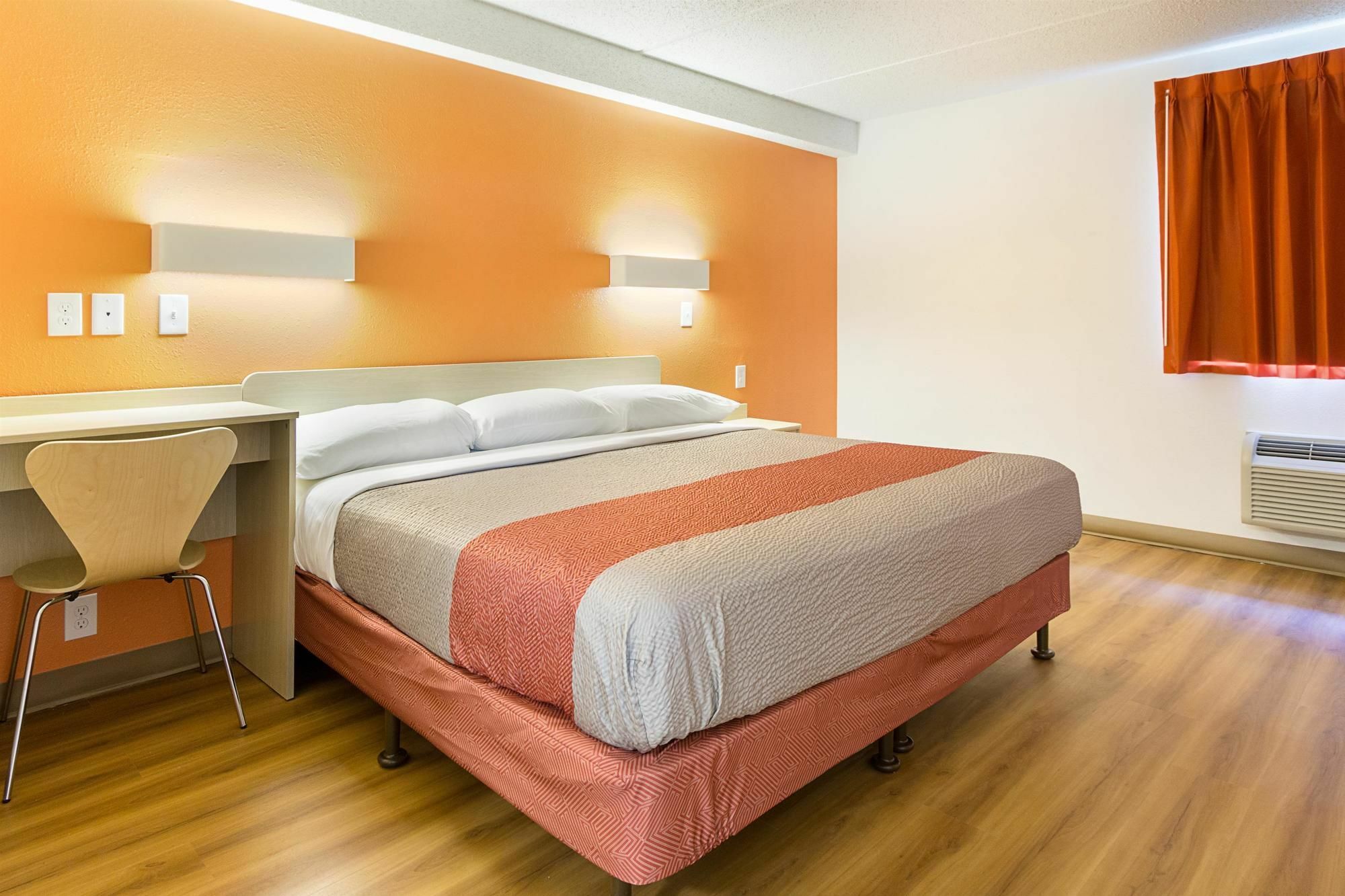 Red Roof Inn Plus+ Columbus - Уортингтон Экстерьер фото